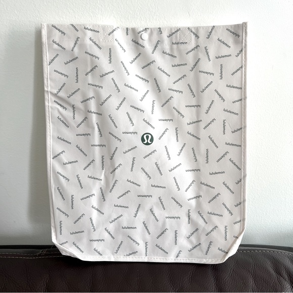 Lululemon Athletica Large Shopping Bag, Color White, NEW - Picture 3 of 7